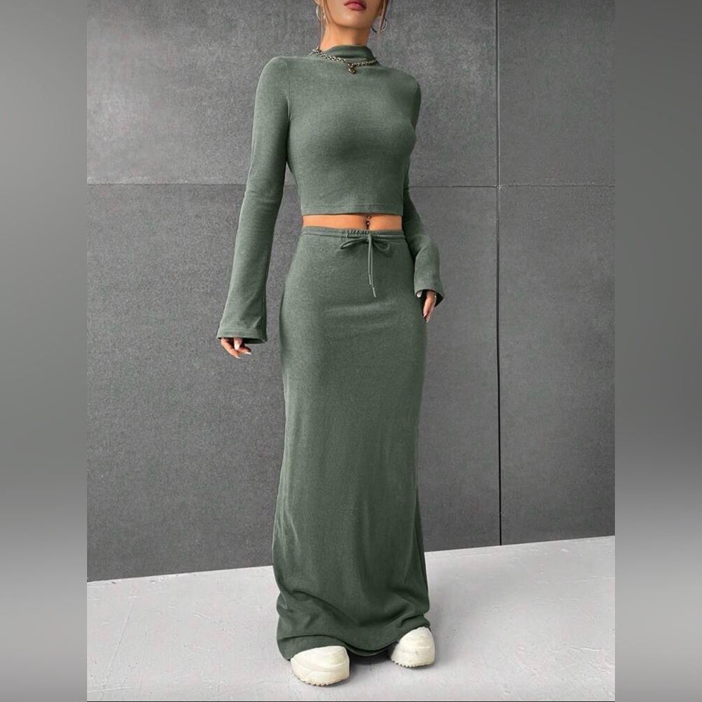 Elegant Green Maxi Skirt Set